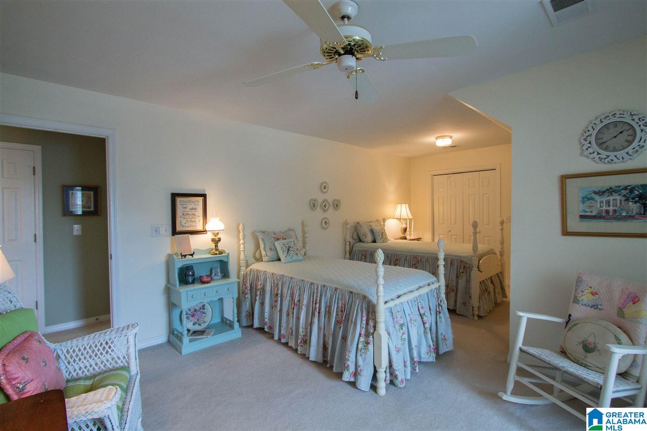 305 Newgate Court Alabaster, AL 35007 - Photo 34 of 50