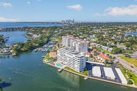 $450,000 | 1365 Snell Isle Boulevard Northeast, Unit 6A, St. Petersburg, FL 33704