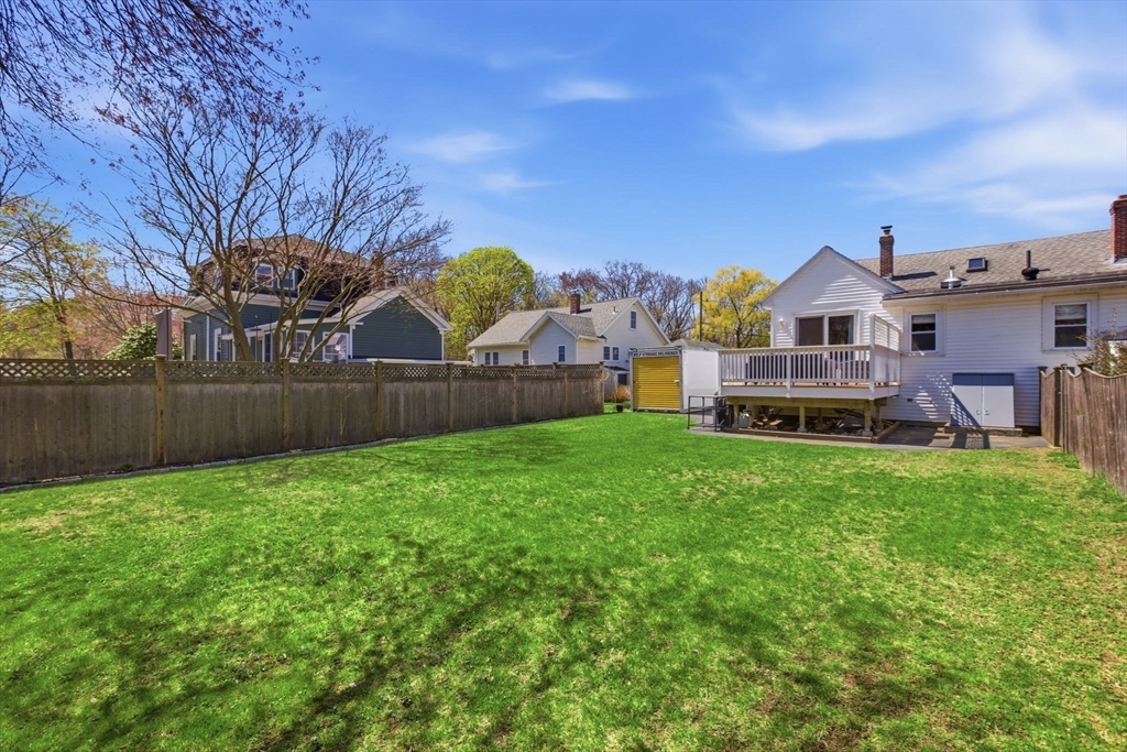 7 Maple Street, Unit 7 Reading, MA 01867 - Photo 17 of 40