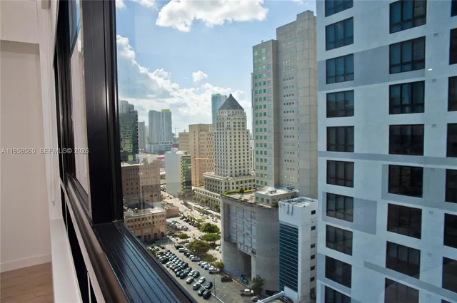 $469,000 | 225 North Miami Avenue, Unit 2306, Miami, FL 33128