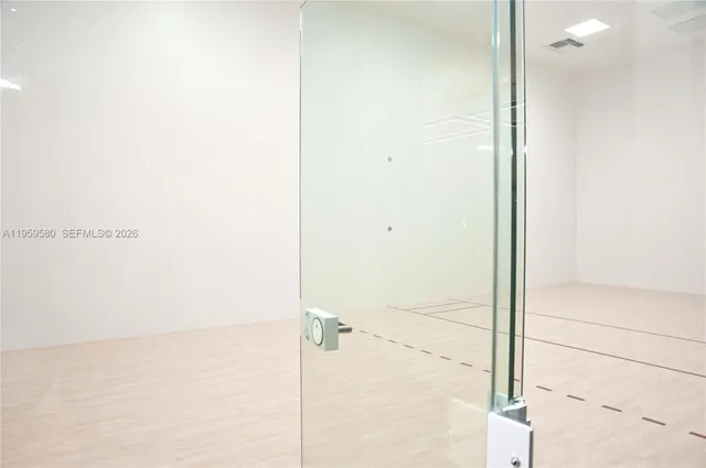 $469,000 | 225 North Miami Avenue, Unit 2306, Miami, FL 33128