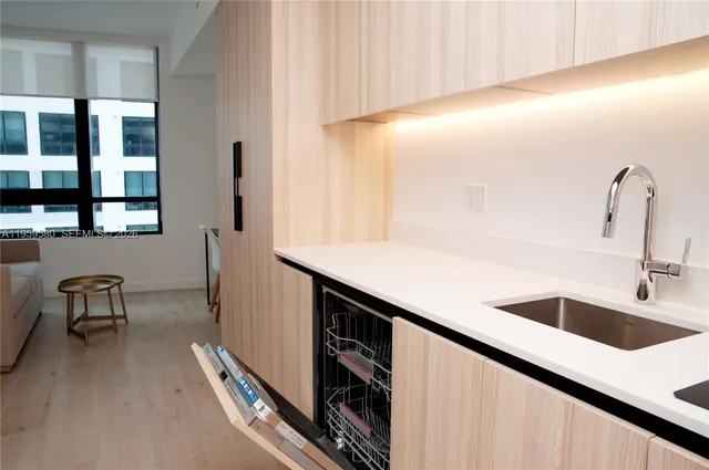 $469,000 | 225 North Miami Avenue, Unit 2306, Miami, FL 33128