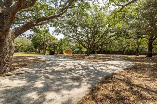 $275,000 | 1810 Cemetery Road, Holiday, FL 34691