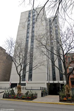 $3,000 | 1339 North Dearborn Street, Unit 14A, Chicago, IL 60610