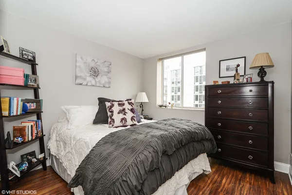 $3,000 | 1339 North Dearborn Street, Unit 14A, Chicago, IL 60610