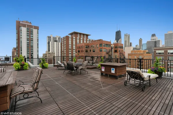 $3,000 | 1339 North Dearborn Street, Unit 14A, Chicago, IL 60610