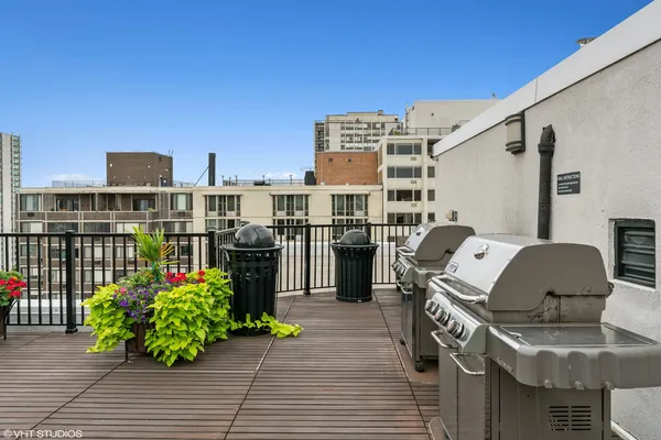 $3,000 | 1339 North Dearborn Street, Unit 14A, Chicago, IL 60610