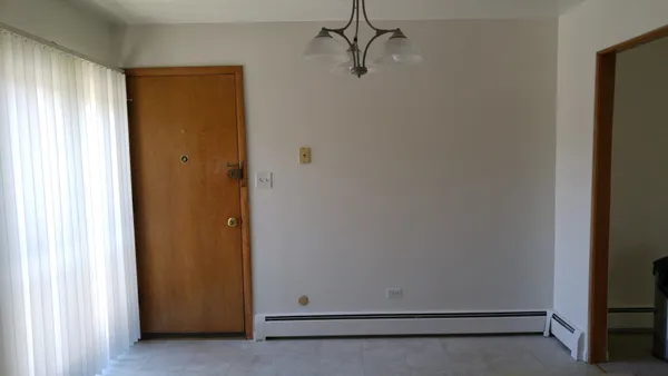 $1,650 | 10351 Canterbury Street, Unit 2E, Westchester, IL 60154