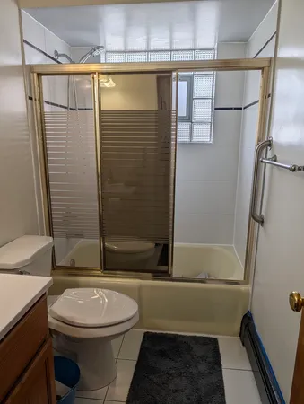 $1,650 | 10351 Canterbury Street, Unit 2E, Westchester, IL 60154