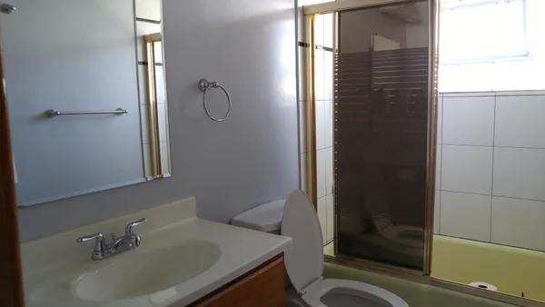 $1,650 | 10351 Canterbury Street, Unit 2E, Westchester, IL 60154