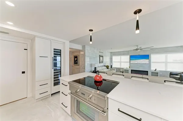 $15,000 | 603 Longboat Club Road, Unit 204N, Longboat Key, FL 34228