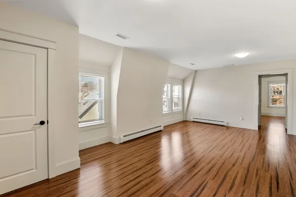 $3,200 | 12 Hampden Street, Unit 12, Gloucester, MA 01930