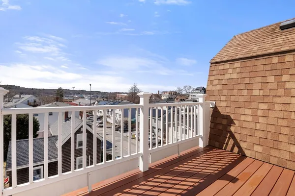$3,200 | 12 Hampden Street, Unit 12, Gloucester, MA 01930