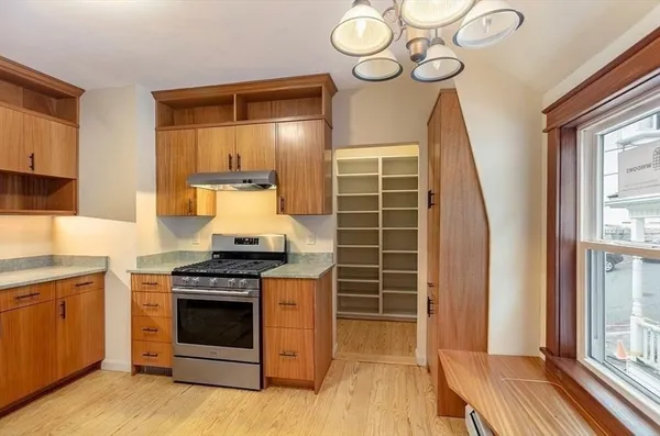 $3,200 | 12 Hampden Street, Unit 12, Gloucester, MA 01930