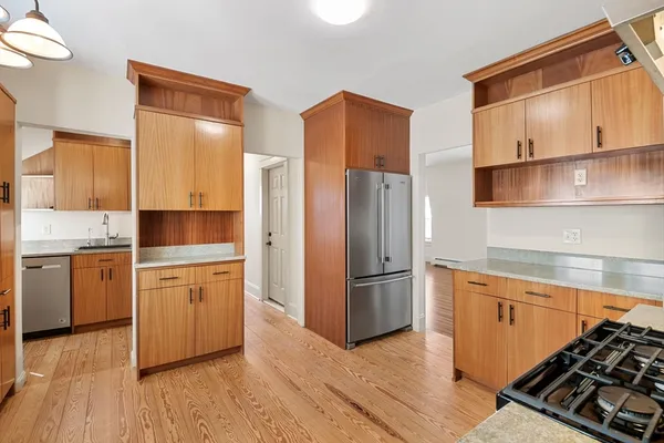 $3,200 | 12 Hampden Street, Unit 12, Gloucester, MA 01930