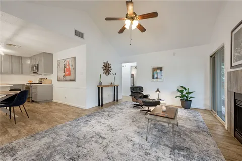 $425,000 | 1800 Rainy Meadows Drive, Austin, TX 78758