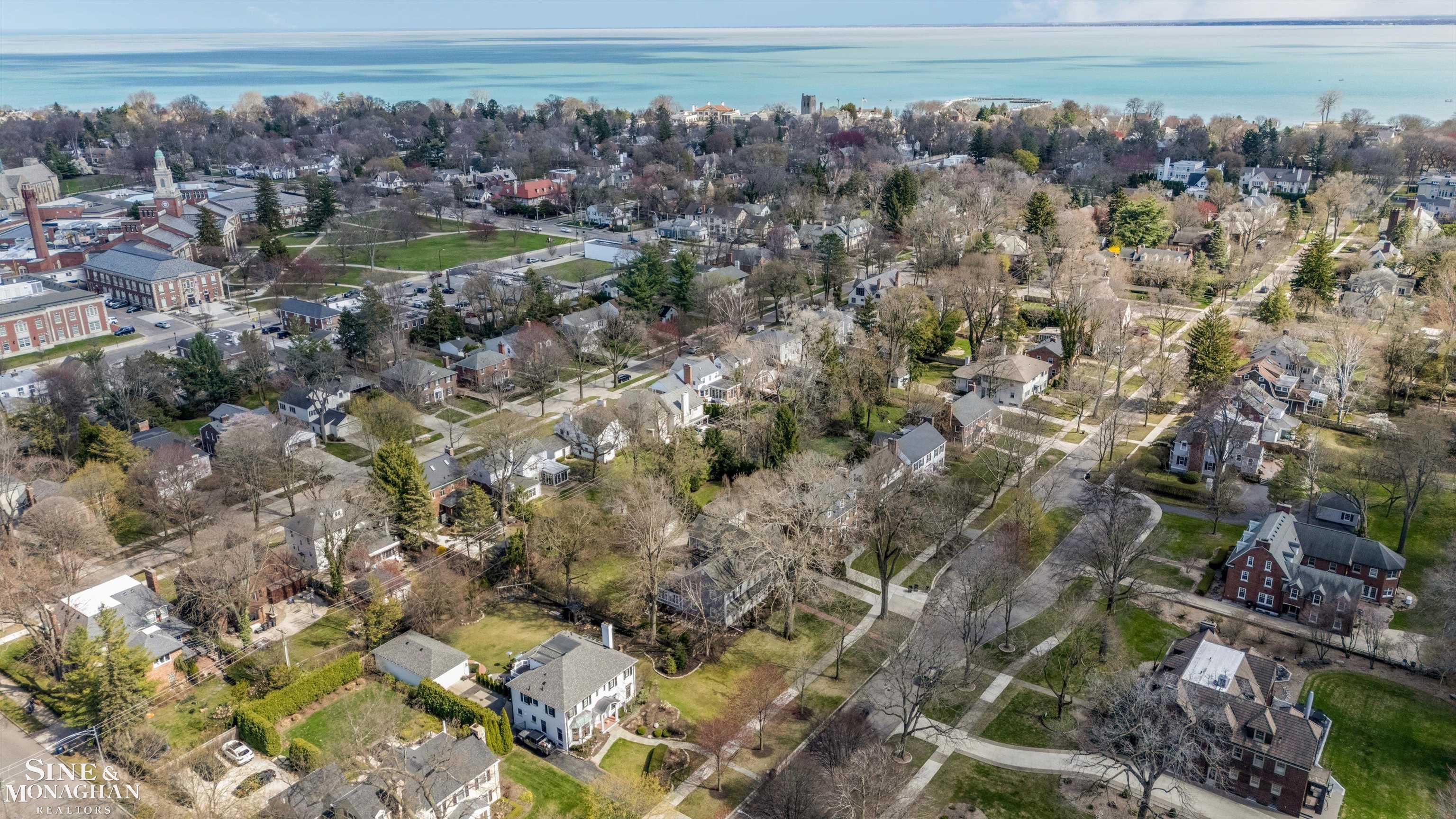 424 Washington Road Grosse Pointe, MI 48230 - Photo 77 of 80 50171831-f94ac9f9-2261-40f0-b783-310acdd54924.JPG