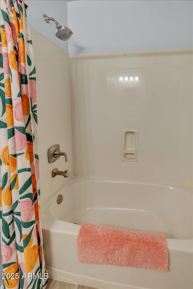 3465 East Rosa Lane Gilbert, AZ 85297 - Photo 40 of 59 Full Bathroom