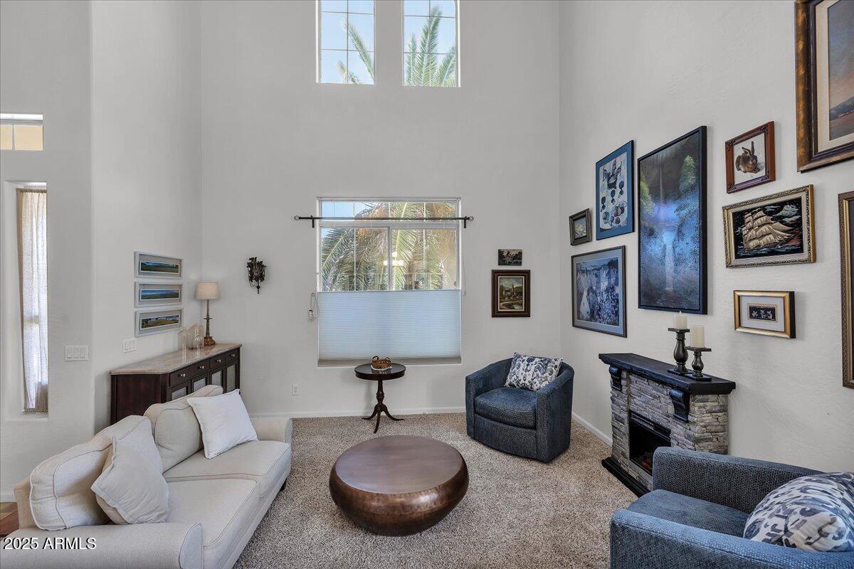 3465 East Rosa Lane Gilbert, AZ 85297 - Photo 7 of 59 Living Room