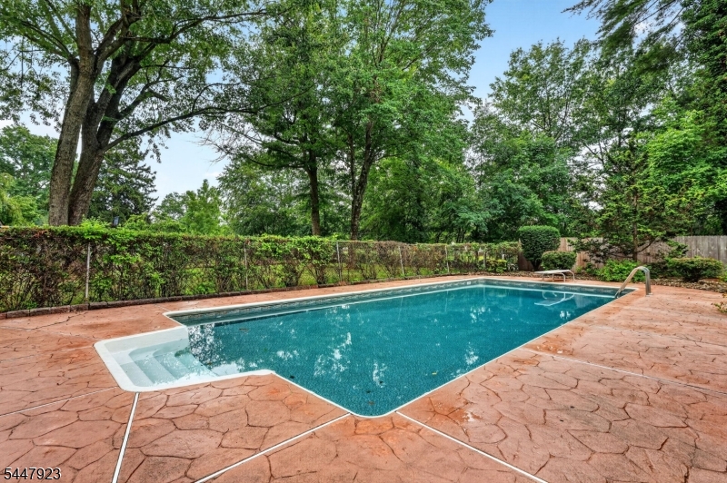 5 Grouse Road Hillsborough, NJ 08844 - Photo 30 of 37 Gallery Image 30