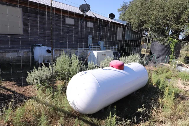 $1,199,000 | 3618 Sd 52100, Rocksprings, TX 78880