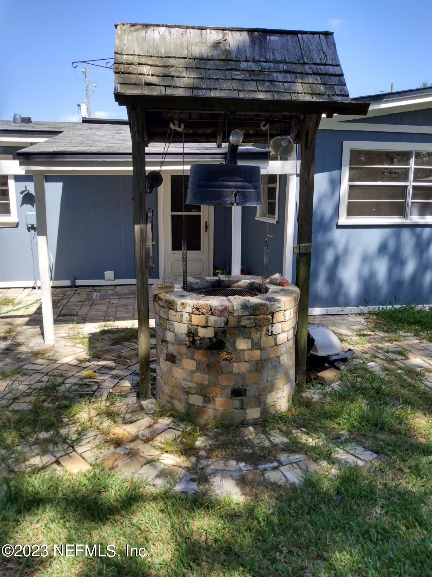 710 Redfin Drive Atlantic Beach, FL 32233 - Photo 36 of 38 a view of a backyard of the house