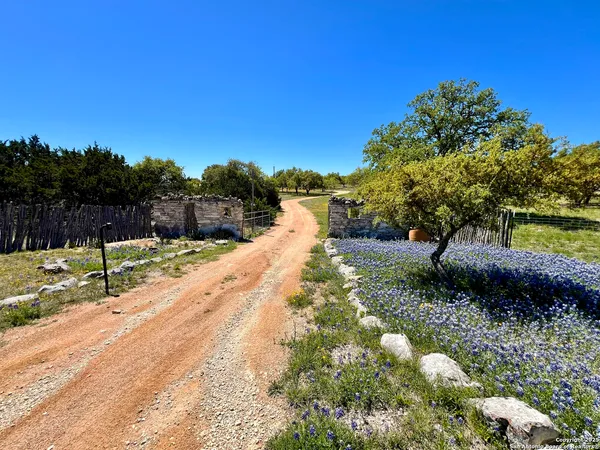 $1,995,000 | 163 Northridge Dr Mountain, Mountain Home, TX 78058