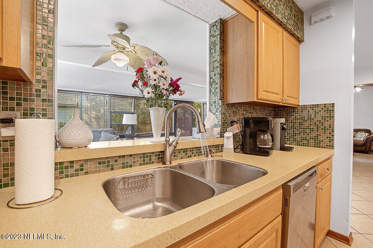 5330 Clarendon Road Jacksonville, FL 32205 - Photo 11 of 22 02-27-2023 5330 clarendon rd #8