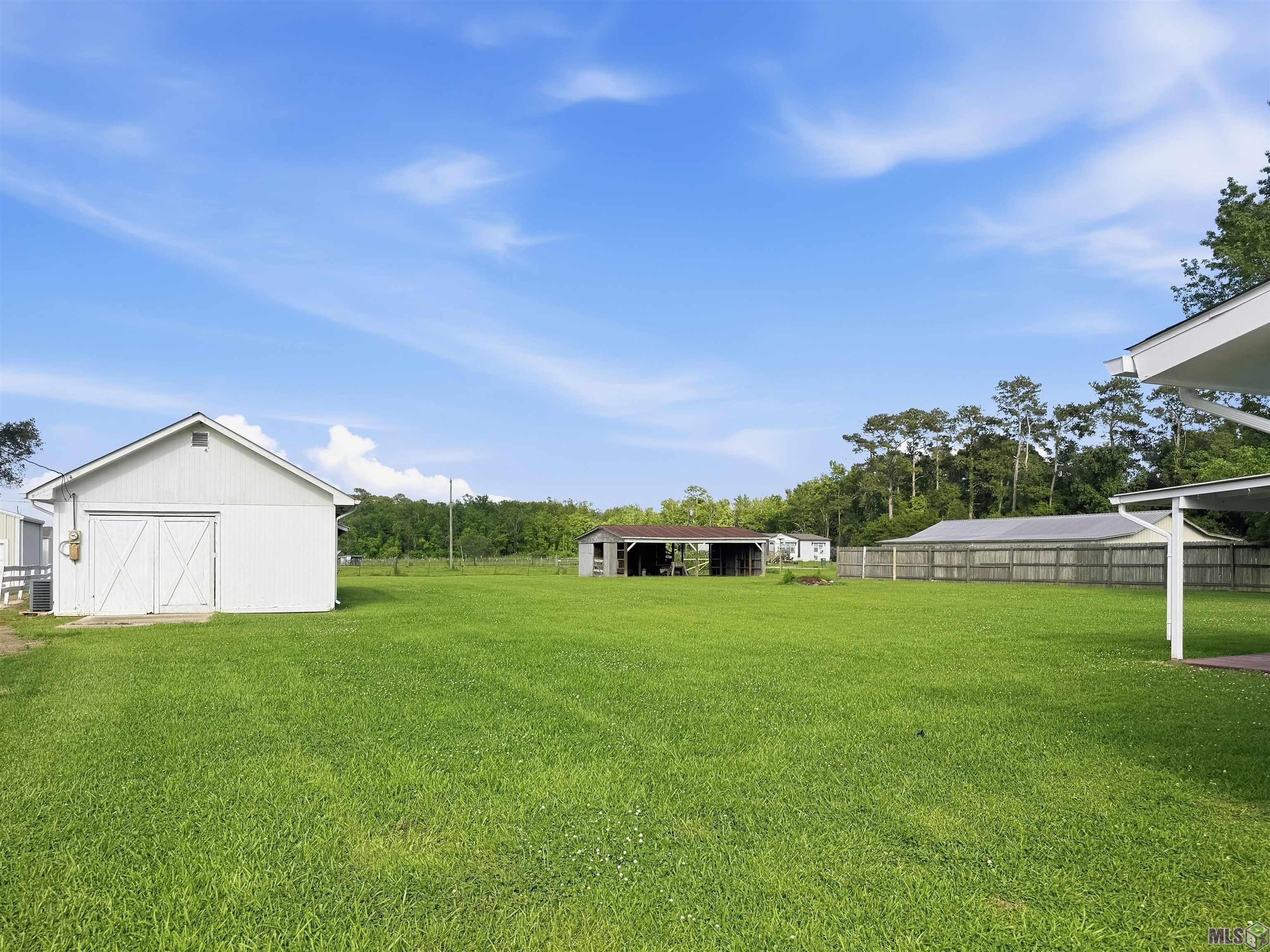 12725 Arnold Road Walker, LA 70785 - Photo 7 of 15