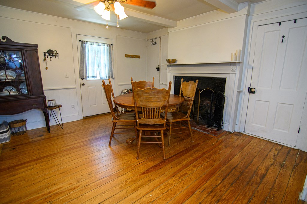 29682 Burtons Shore Road Onley, VA 23418 - Photo 14 of 26