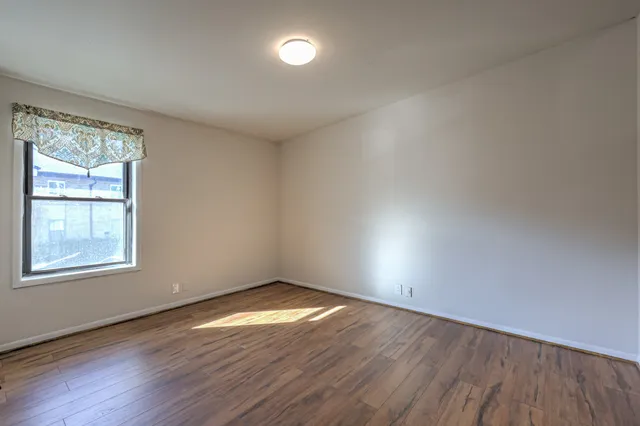 $335,000 | 4425 Westlawn Drive, Unit C307, Nashville, TN 37209