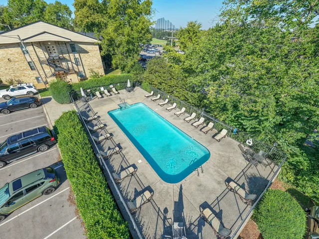 $335,000 | 4425 Westlawn Drive, Unit C307, Nashville, TN 37209