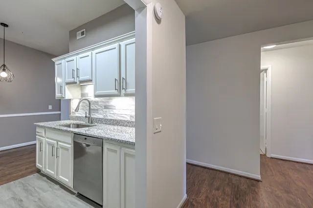 $335,000 | 4425 Westlawn Drive, Unit C307, Nashville, TN 37209