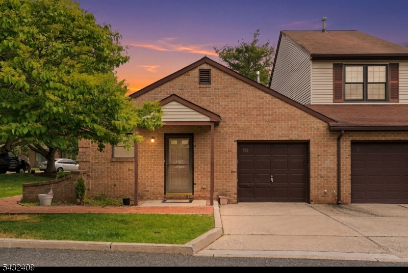 10 Daniel Court Lebanon, NJ 08833 - Photo 1 of 33