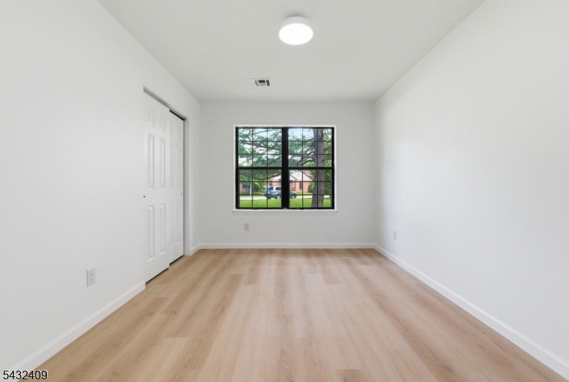10 Daniel Court Lebanon, NJ 08833 - Photo 24 of 33