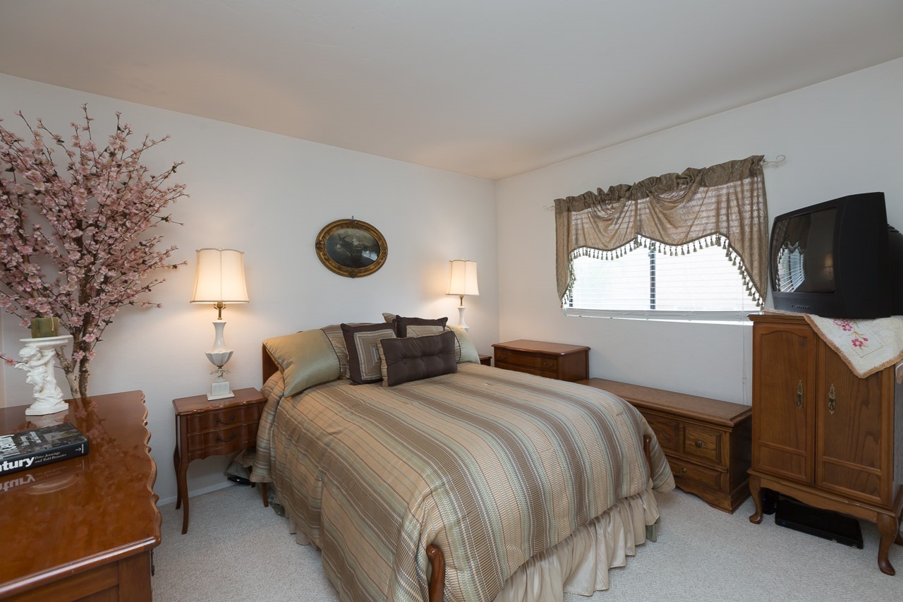 4626 Waverly Road Oceanside, CA 92056 - Photo 11 of 14 second upstairs bedroom