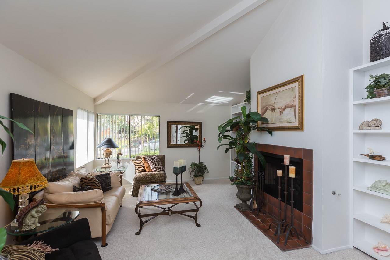 4626 Waverly Road Oceanside, CA 92056 - Photo 3 of 14 1 of 2 fireplaces