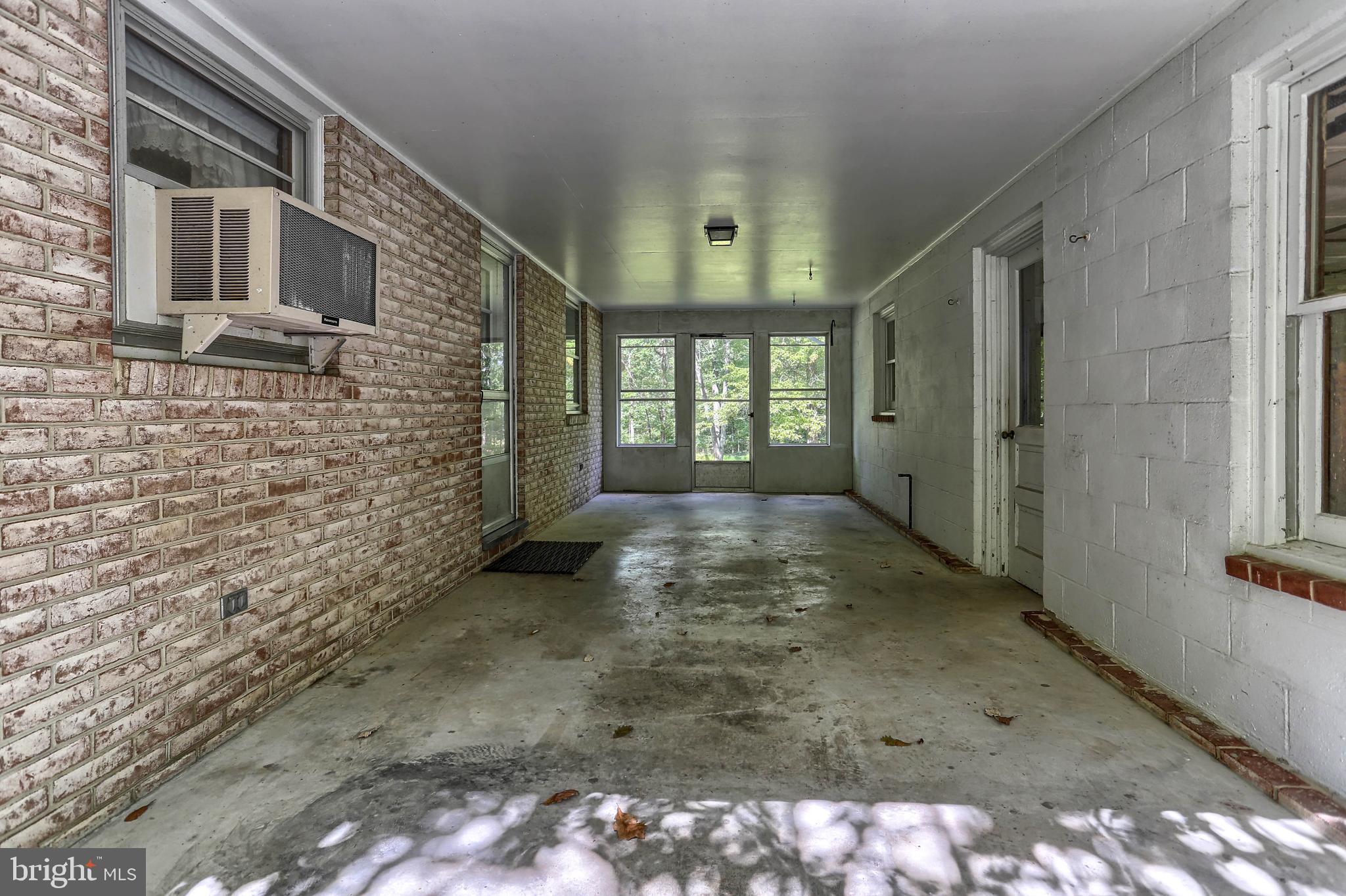 165 Knox Road Gettysburg, PA 17325 - Photo 6 of 27