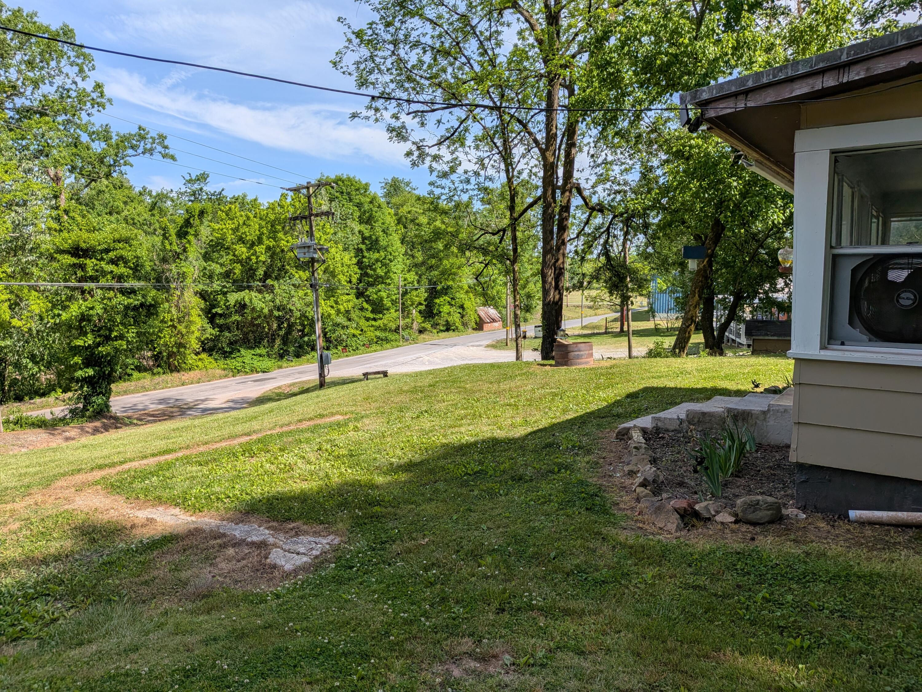123 Hard Rector Lane Spring City, TN 37381 - Photo 32 of 39 PXL_20260427_200121061