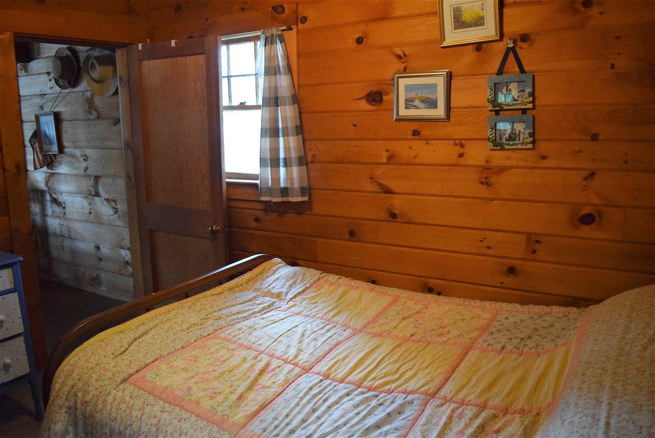 156 Lake Road Lunenburg, VT 05906 - Photo 20 of 40