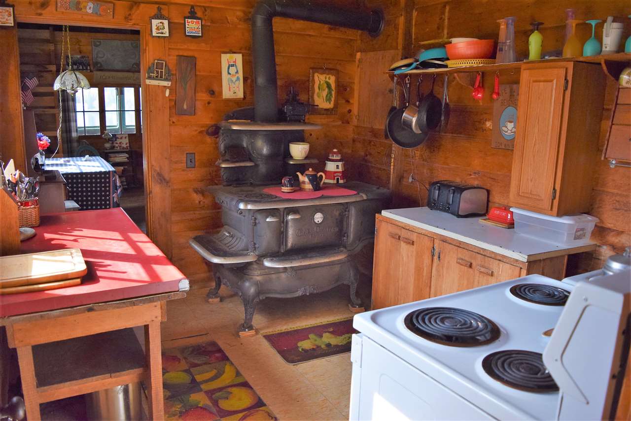 156 Lake Road Lunenburg, VT 05906 - Photo 6 of 40