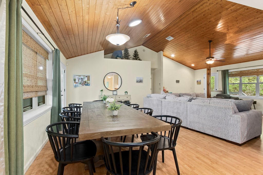 204 Hiawassee River Road Murphy, NC 28906 - Photo 21 of 79 a living room with furniture and wooden floor
