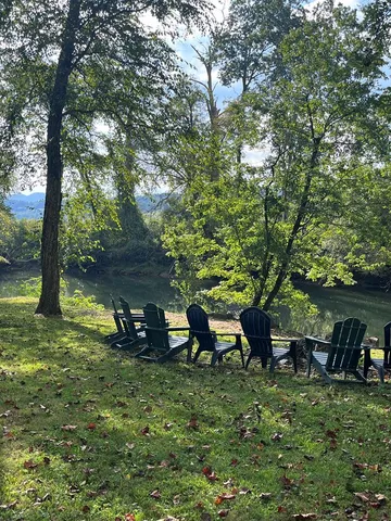 $585,000 | 204 Hiawassee River Road, Murphy, NC 28906