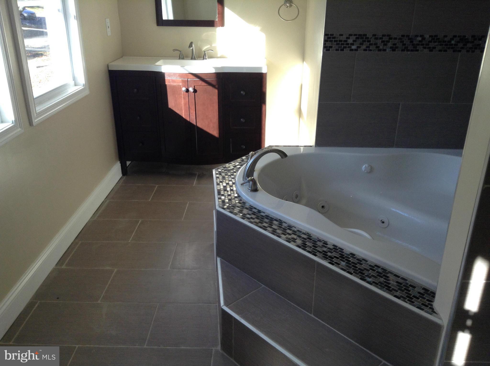 1805 Chelsea Road Baltimore, MD 21216 - Photo 21 of 30 Bath (Master)