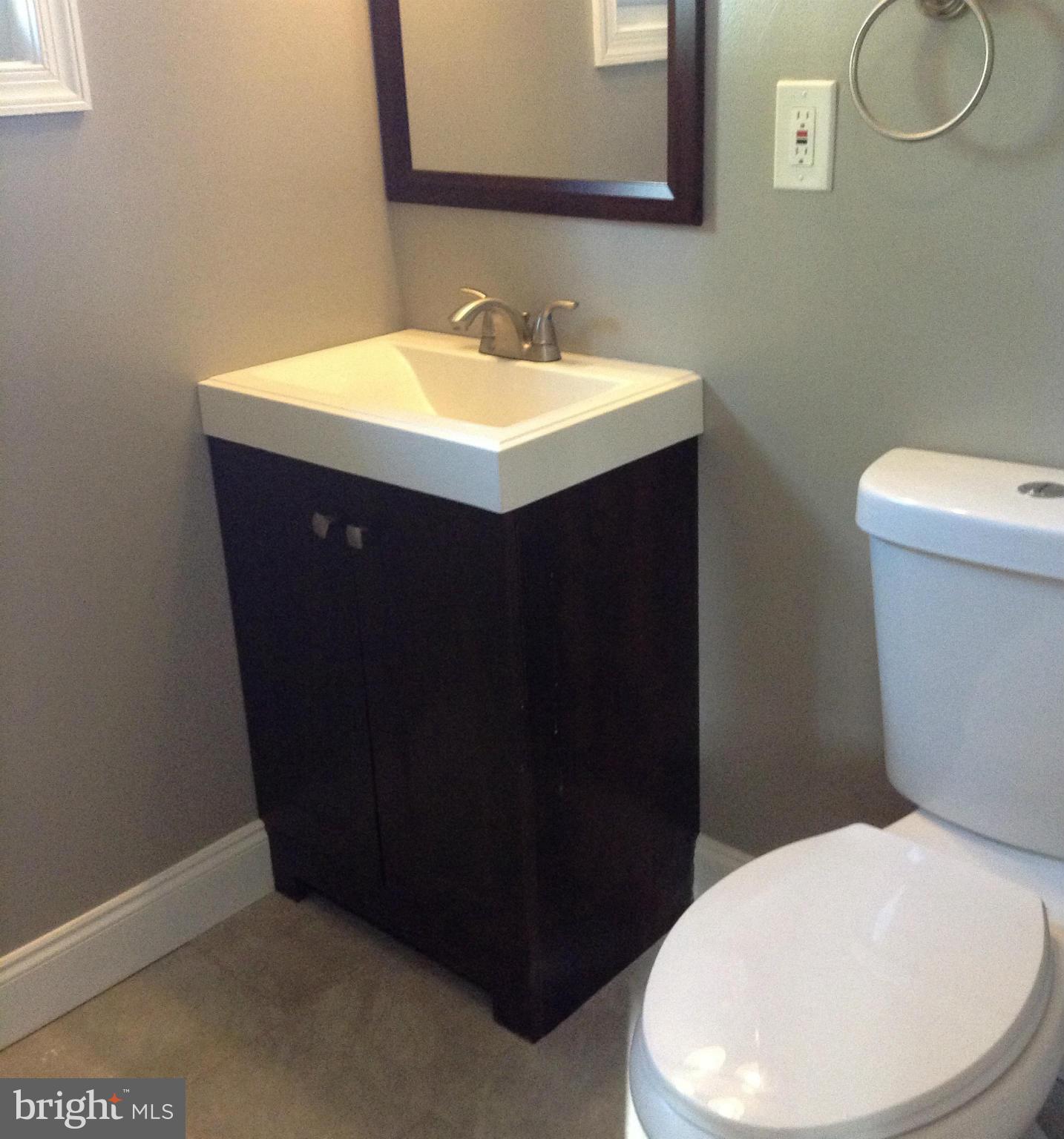 1805 Chelsea Road Baltimore, MD 21216 - Photo 22 of 30 Bath
