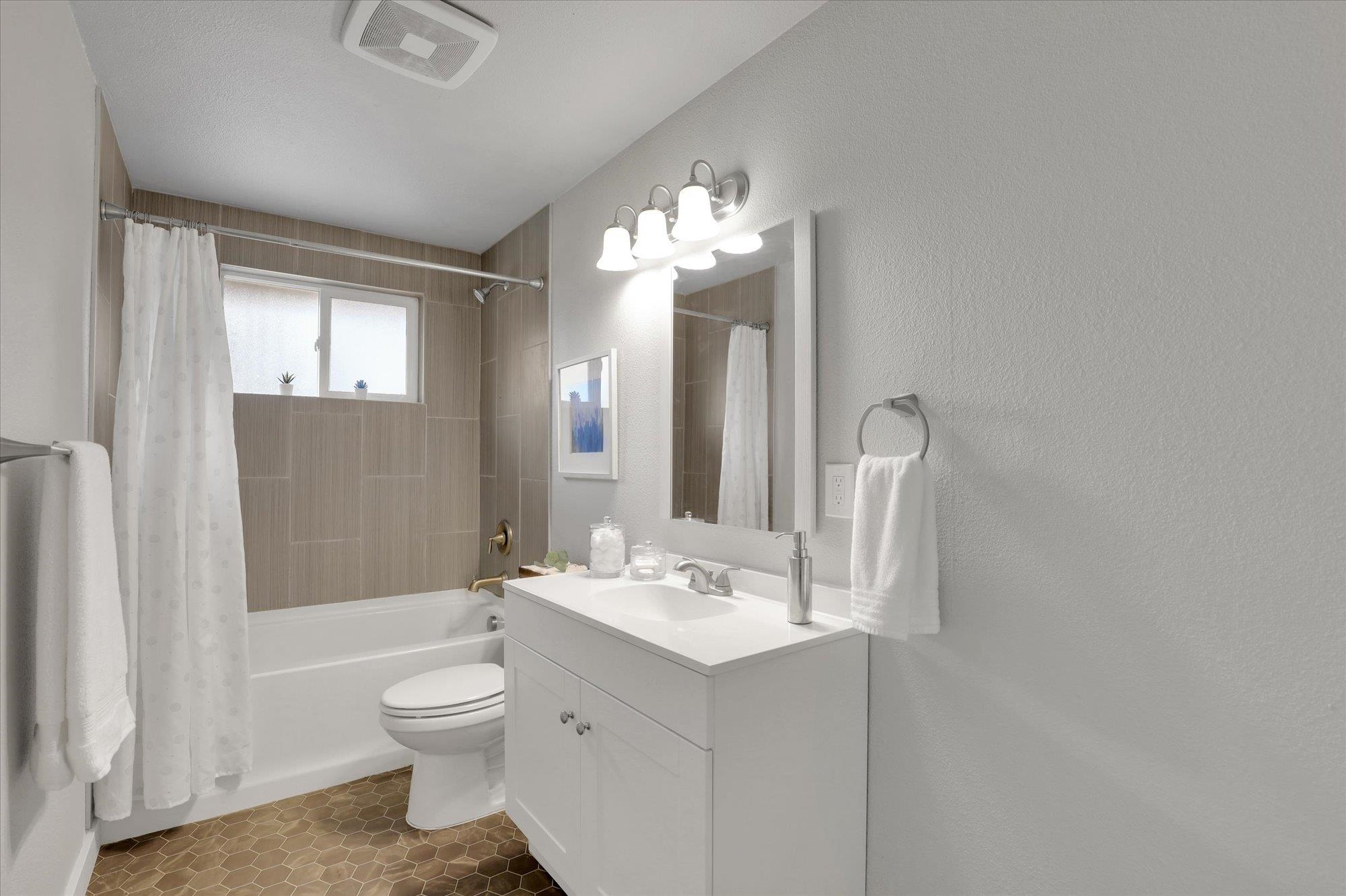 4722 North Walnut Street Spokane, WA 99205 - Photo 13 of 48