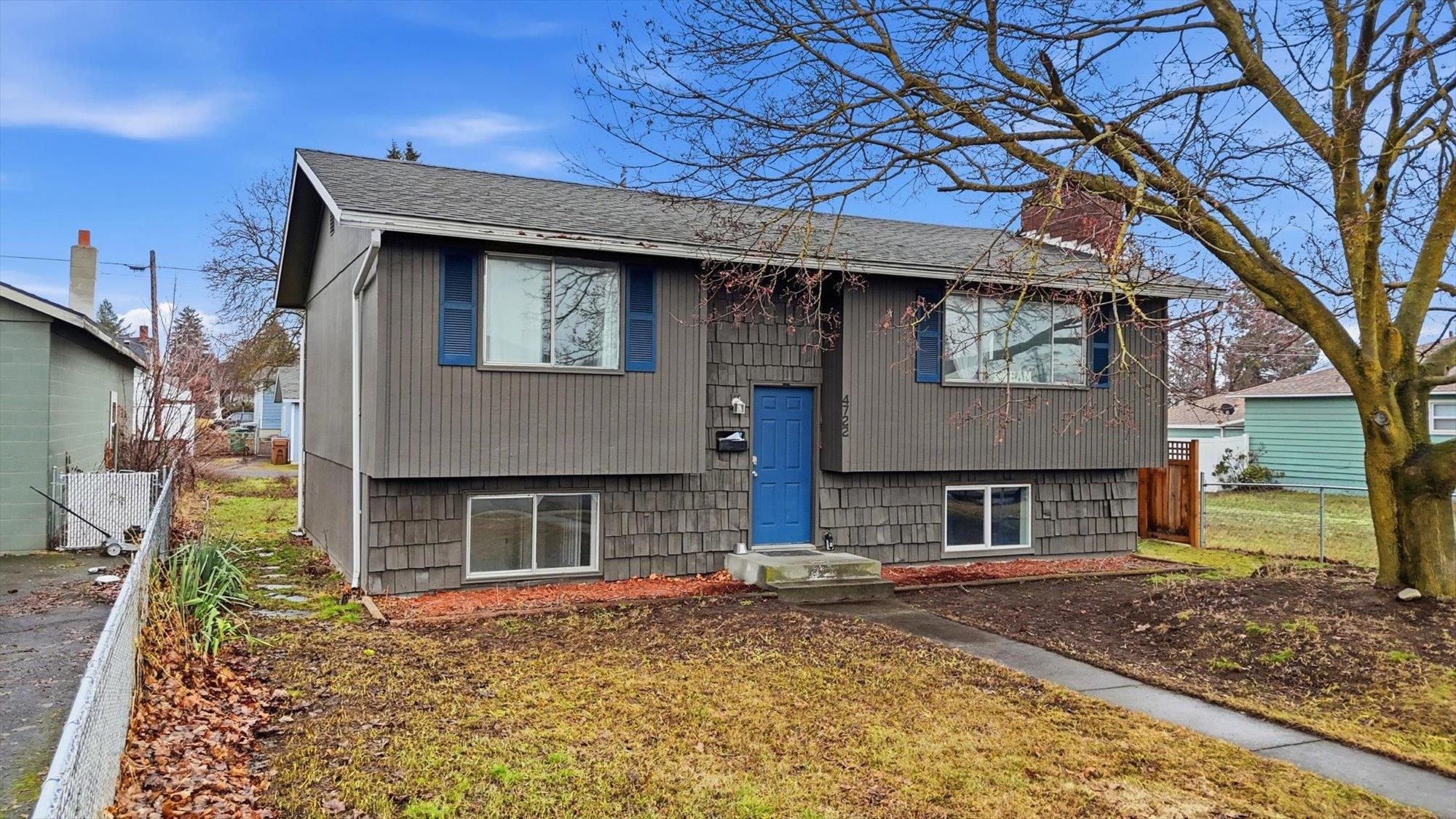 4722 North Walnut Street Spokane, WA 99205 - Photo 2 of 48