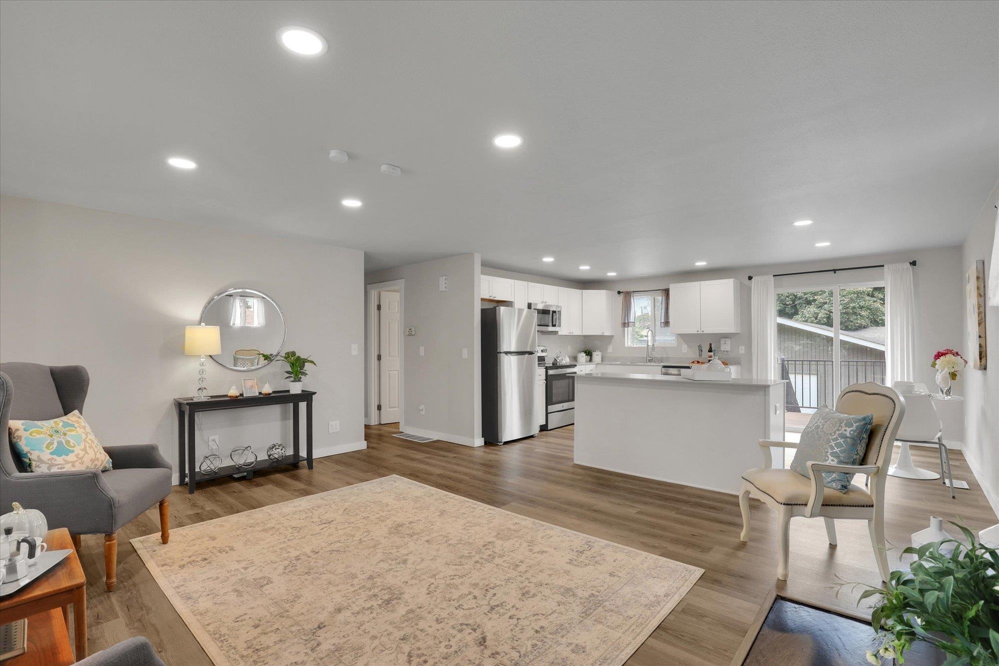 4722 North Walnut Street Spokane, WA 99205 - Photo 5 of 48