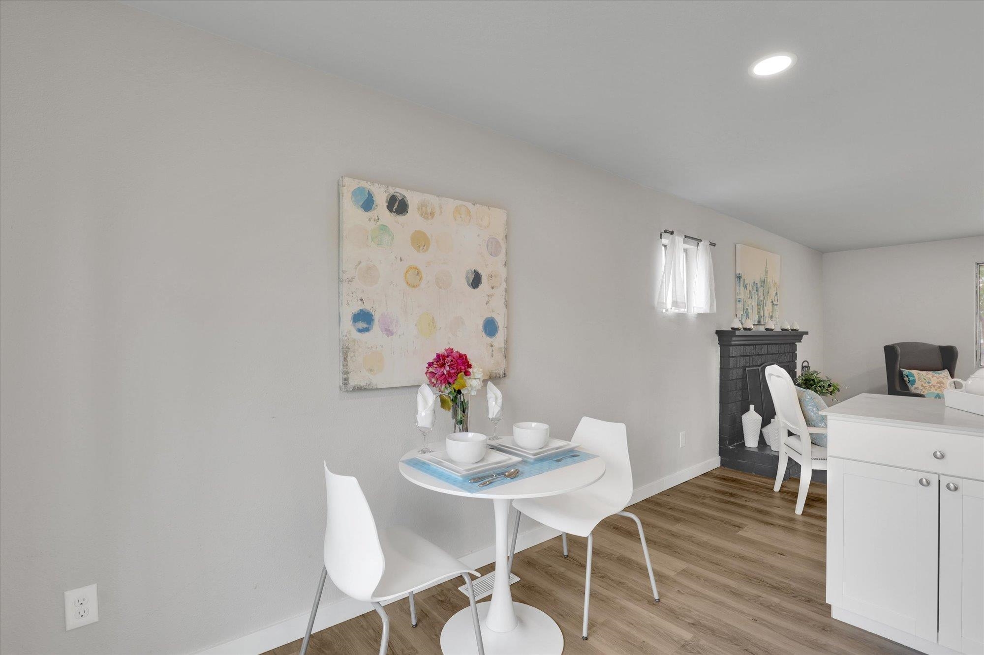 4722 North Walnut Street Spokane, WA 99205 - Photo 7 of 48