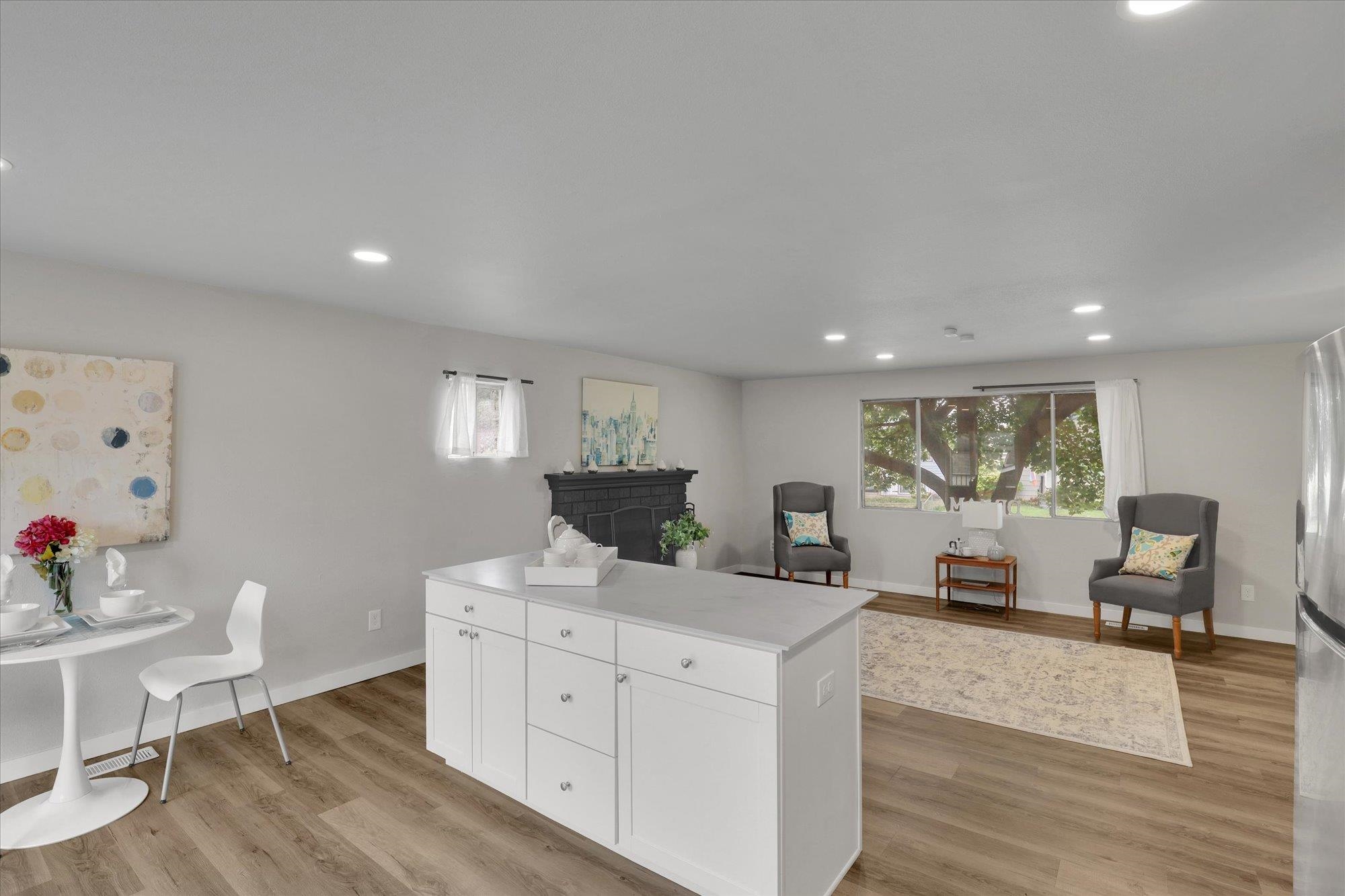 4722 North Walnut Street Spokane, WA 99205 - Photo 8 of 48